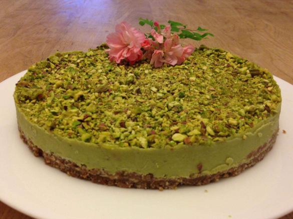 Avocado and lime raw cheesecake