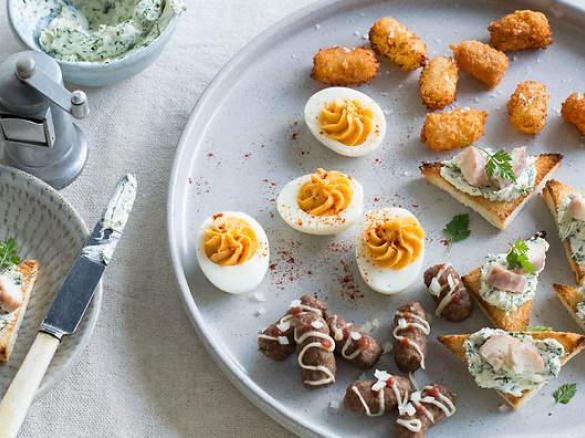 DUTCH Party frikandellen