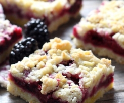 Blackberry Crumble Slice
