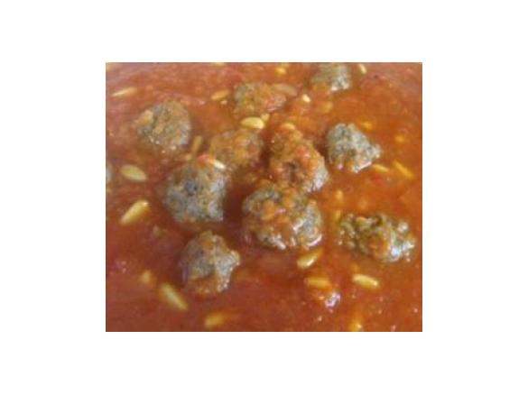 Meatballs and Pine Nuts in Tomato Sauce (similar to Dawood Baasha)