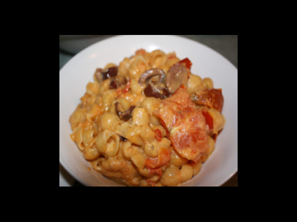 Creamy semi dried tomato and olive pasta