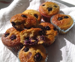 Lemon and Blueberry muffins (adapted from Belinda Jeffrey)