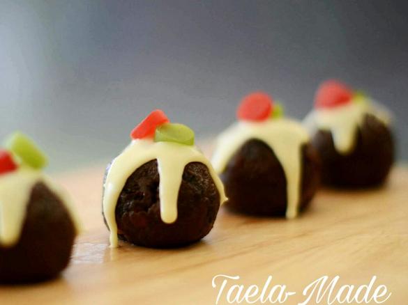 Mini Christmas Puddings Taela-Made