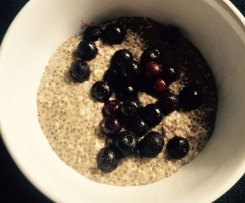 Warm coconut chia pudding 