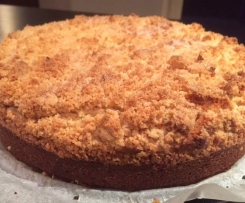 Lemon Yoghurt Crumble Cake