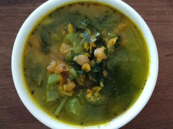 Kale, Carrot and Chickpea Soup