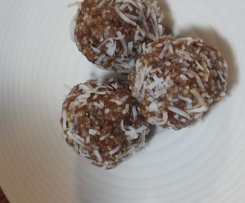 Chocolate & Apricot 'Nakd' Balls