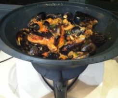 Mussels with white wine & tomatoes
