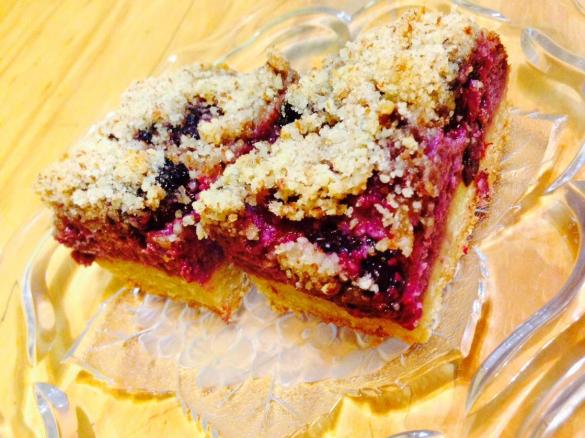Pear and Blackberry Crumble Slice