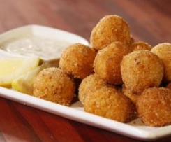 Carrot Falafels with Yoghurt and Tahini Dipping Sauce (from Everyday Gourmet with Justine Schofield)