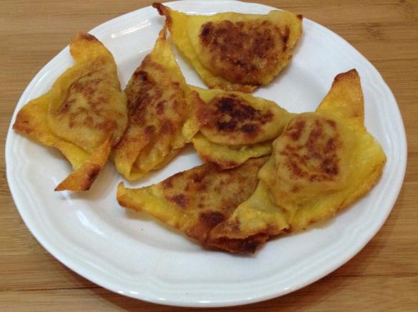 Pan Fried Spicy Roast Chicken Pockets