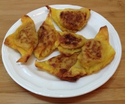 Pan Fried Spicy Roast Chicken Pockets