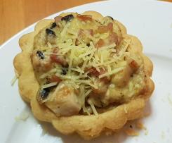 Creamy Chicken, Bacon and Mushroom Vol au Vents