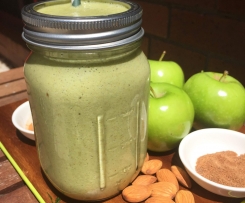 Dan's Apple Pie Simple Green Smoothie