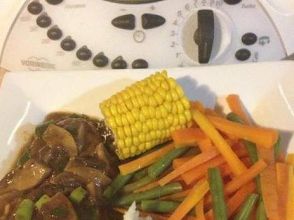 Herbed Beef Rissoles with Mushroom Sauce