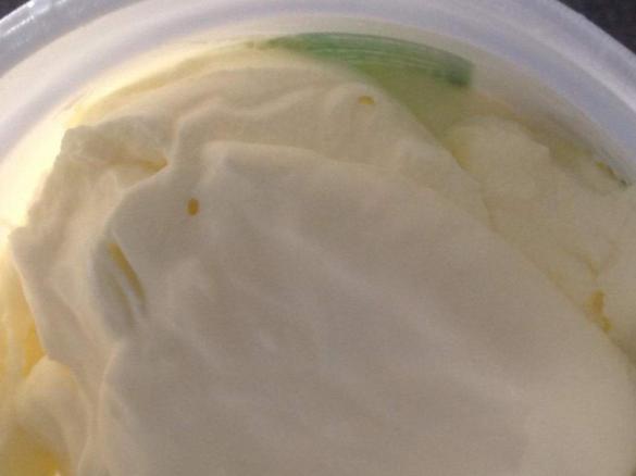 Quick Homemade Sour Cream 