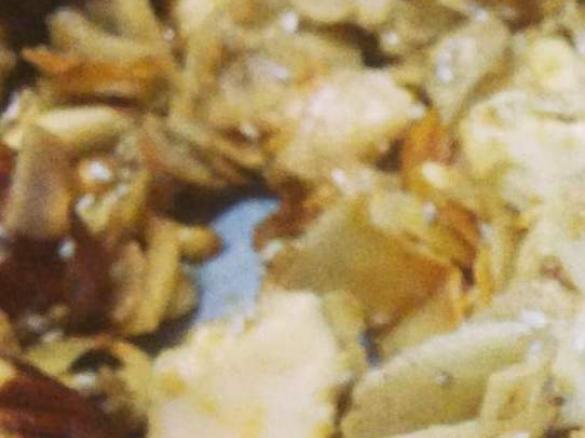 Sarah Wilson's coco-nutty crunchy museli