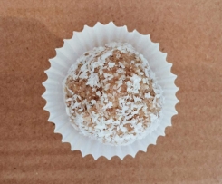 Lemon Cheesecake Protein Balls