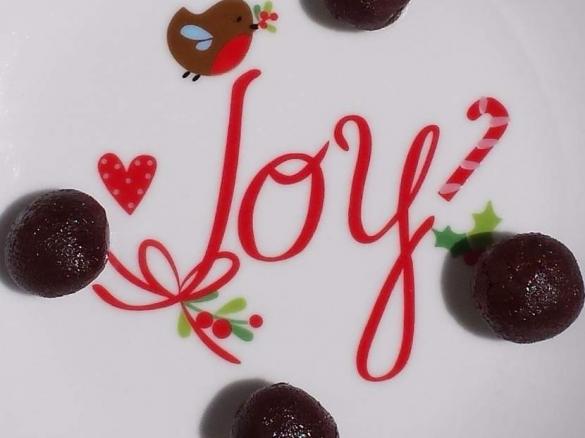 Quick 3 ingredient truffle rum balls