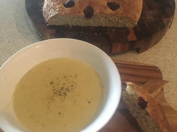 Potato, bacon and leek soup