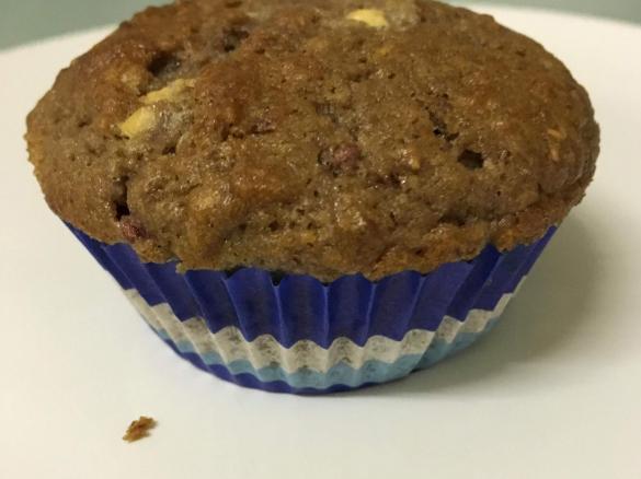 MUFFINS with Banana, Berries and Coconut