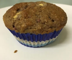 MUFFINS with Banana, Berries and Coconut