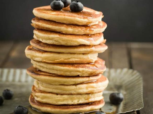 PERFECT FLUFFY PANCAKES