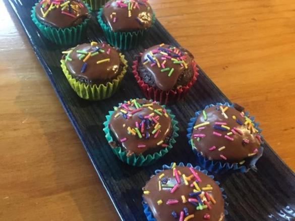 Janine's - Dairy Free Egg Free Chocolate cup cakes - Thermie and Friends