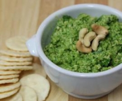 Cashew Parmesan and Spinach Dip