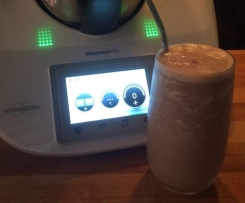 Paleo iced "chocolate" cacao milkshake - vegan dairy free single serve