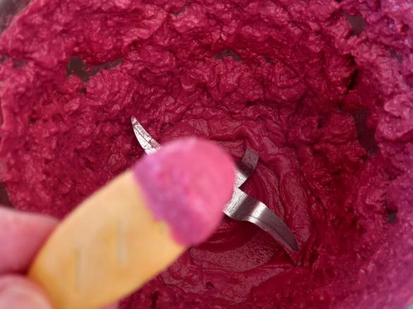 Beetroot Hummus (using the Blend Mode)