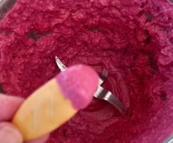 Beetroot Hummus (using the Blend Mode)