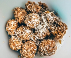 Lemon and coconut bliss balls 