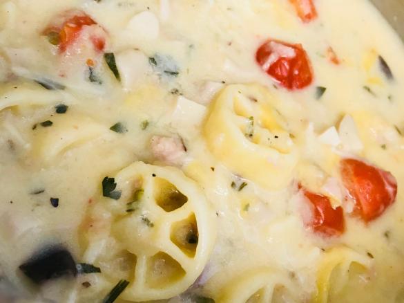 Bacon and mushroom pasta (light version made with milk not cream)