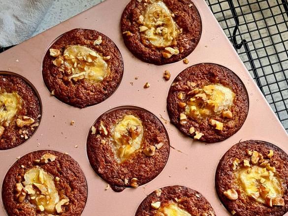 Paleo Banana & Walnut Muffins