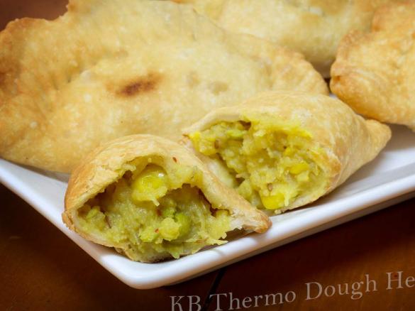 Curry Puffs (Samosa's)