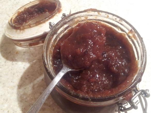 Tart Plum Chutney