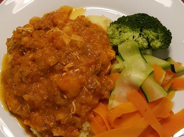 Hunters Chicken Breast Cacciatore and steamed veg