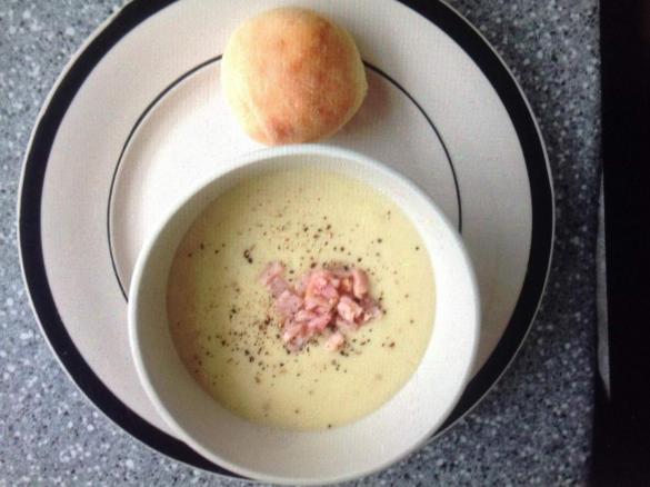  Creamy Cauliflower, Potato & Bacon Soup