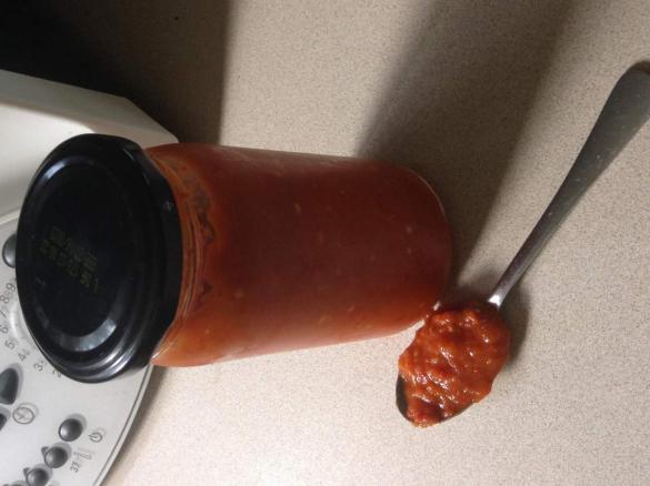 Hot chilli sauce/chutney