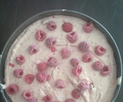 Raspberry and White Chocolate Cheesecake