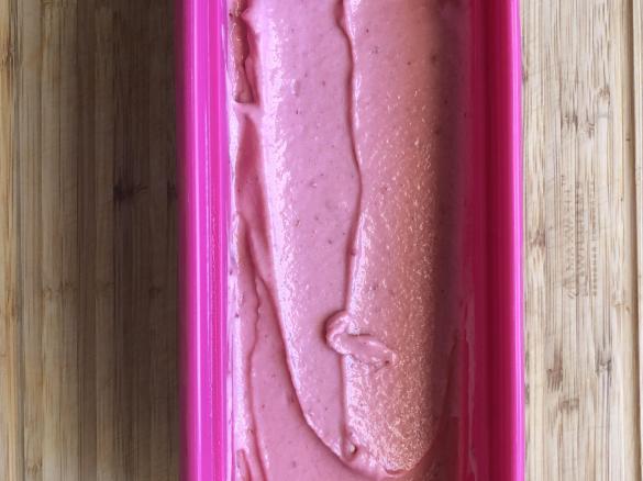 Mango and Raspberry Froyo