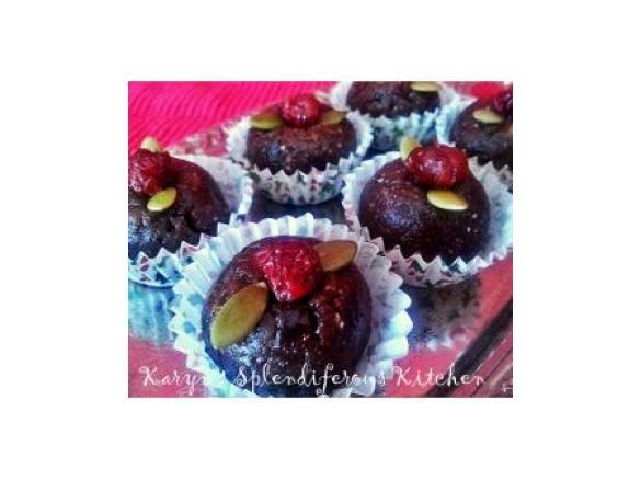 Gingerbread 'Pudding' Bliss Balls