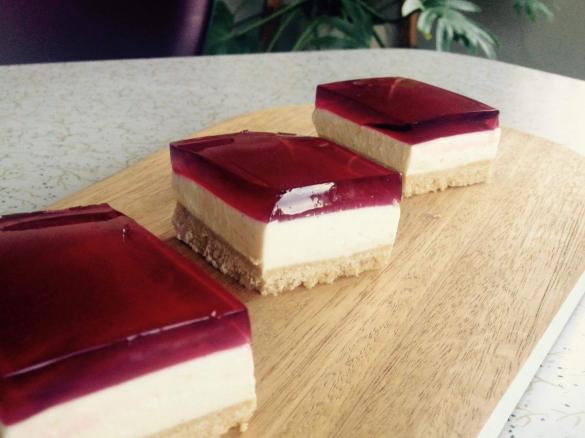 Raspberry Jelly  & Lemon Cheesecake Slice
