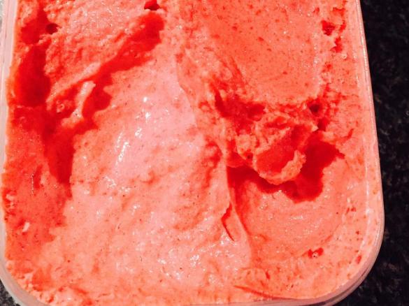 Strawberry & raspberry sorbet 