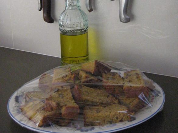 Carrot, zucchini, apple and walnut loaf