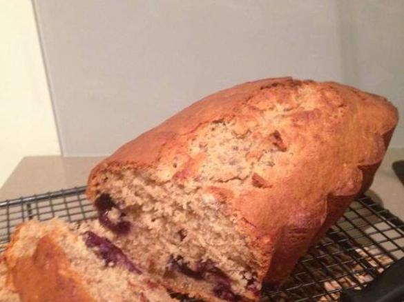 Blueberry banana bread