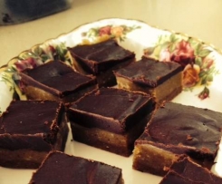 CHOCOLATE CARAMEL SLICE - RAW