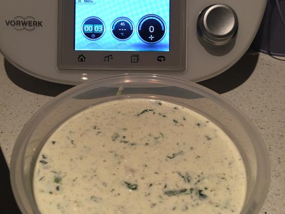 Chefs spinach dip for cob loaf