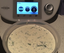 Chefs spinach dip for cob loaf